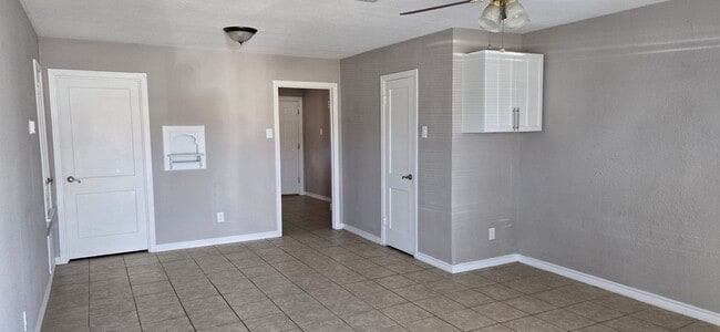 Photo - 1912 Wood Ave