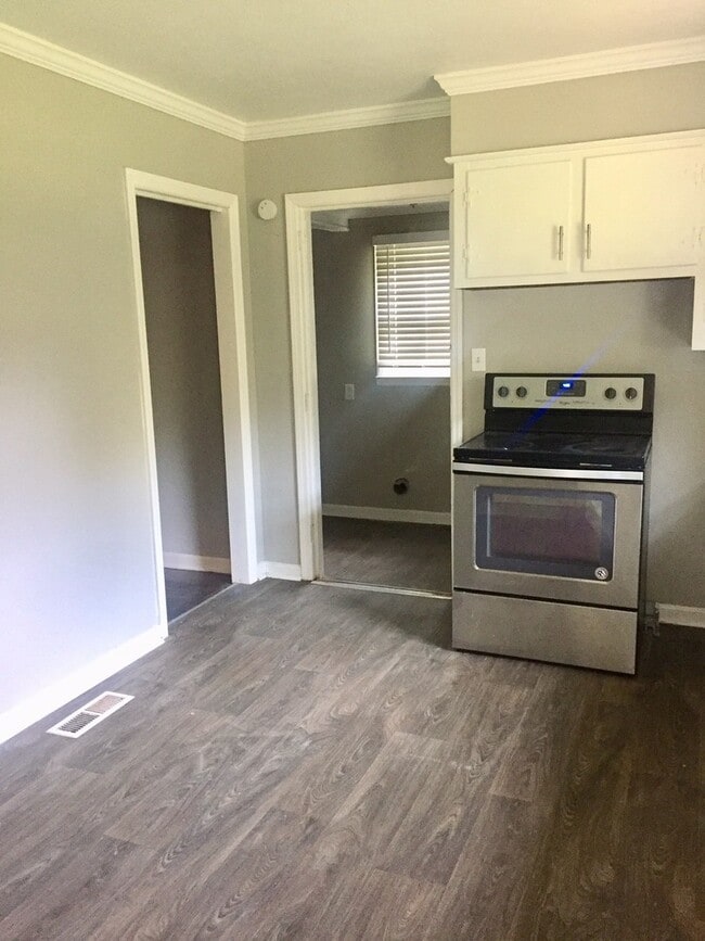 Photo - LARGE 3 bedroom + flex room,  2 bath home!!!