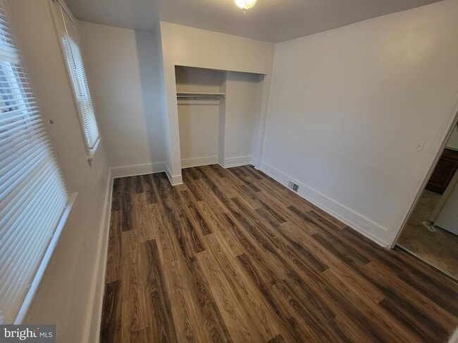 Photo - 551 Cherry St