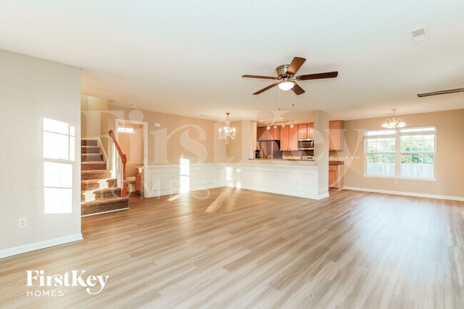 Photo - 168 Jupiter Ln