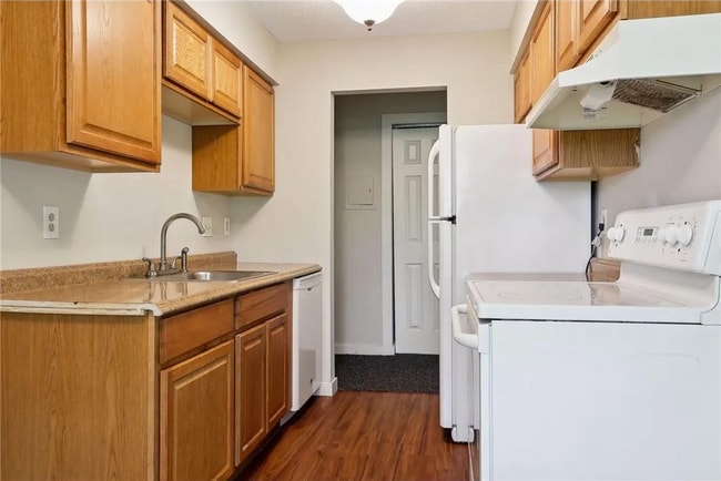 Building Photo - 935 11th Ave S Unit 3