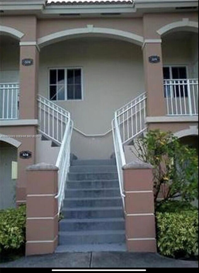 1270 SE 26th St Unit 205
