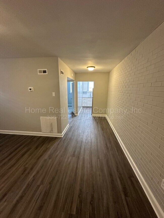 805 W End Blvd Unit B-4