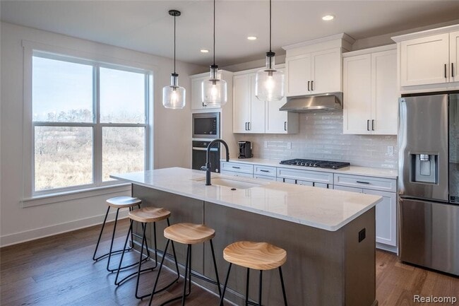 Photo - 5556 Hobart Ct