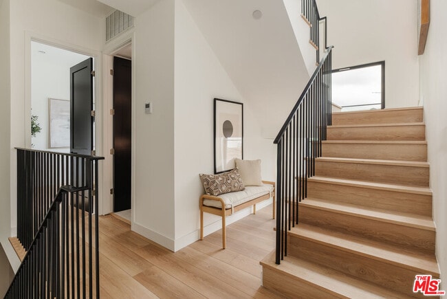 Photo - 1954 S Garth Ave Apartment Unit 1954 1/2