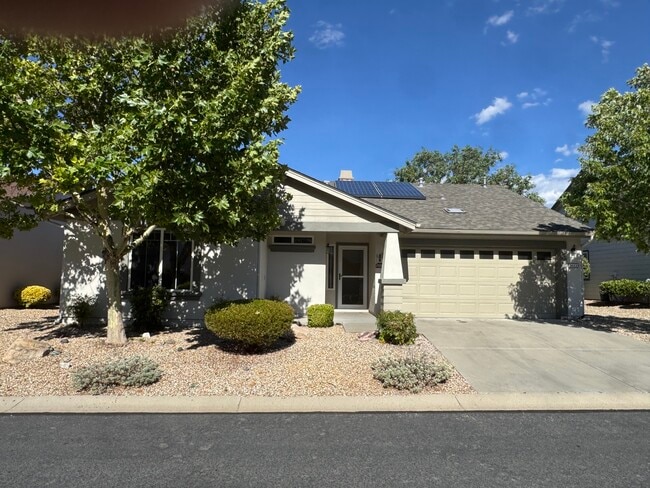 Welcome home - 1611 Addington Dr House