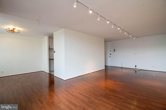 Photo - 3600 Conshohocken Ave Unidad 907