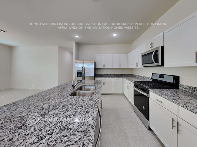 Photo - 19363 W Hazelwood St