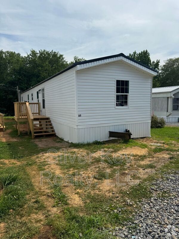 Building Photo - 1004 S Jackson St Rental