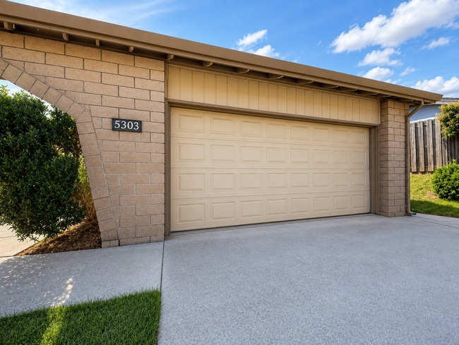 Building Photo - 5301 Bellflower Way Unit 5303