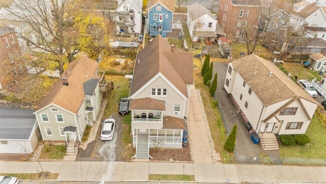 Photo - 55 Elliot St Unit 3rd