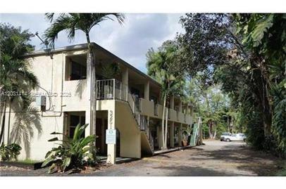 Building Photo - 3251 SW 44th St Unit 201
