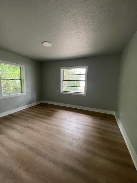 Photo - 1415 Rogers St