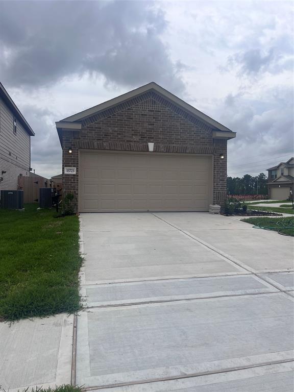Photo - 15723 Winter Heights Dr House