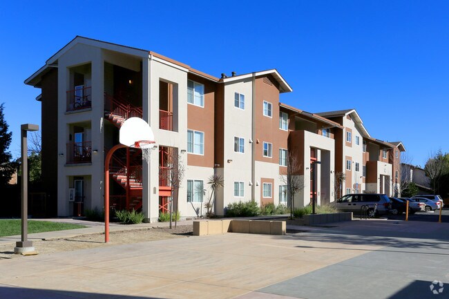 Photo - Rowan Court Apartments