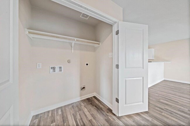 Photo - 103 Bering Dr