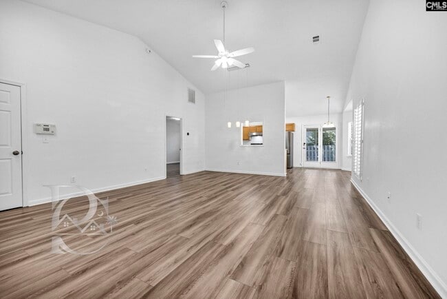 Photo - 112 Ivy Garden Ln