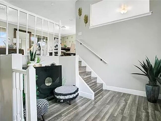 Building Photo - Deerwood Living at Its Best – 4-Bed, 3-Bat... Rental