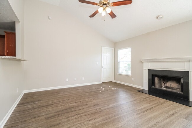 Photo - 314 Sarna Dr