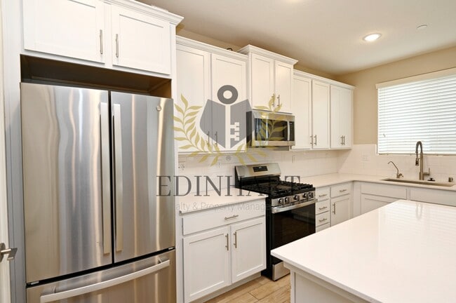 Photo - 231 Nabors Dr S