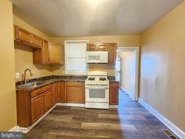 Photo - 2 & Den Home