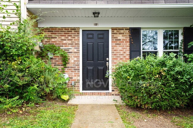 Photo - 17 Heather Ln