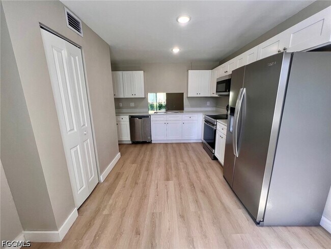 Photo - 4102 SE 19th Pl Unit 3