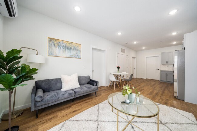 Photo - 224 Garfield Ave Unidad 3A