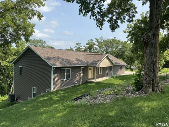 Photo - 18 Elmwood Dr
