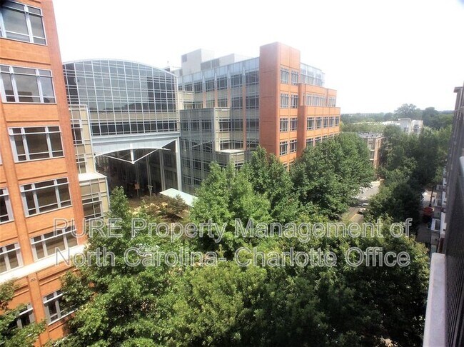 Photo - 718 W Trade St Unit #709