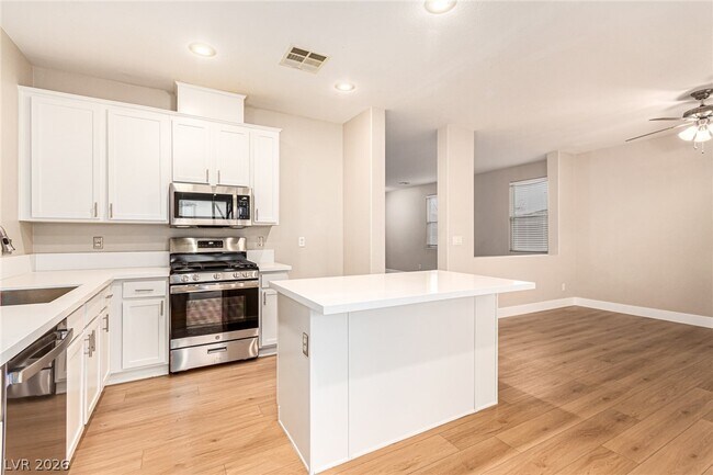 Photo - 11209 Salentino Ave