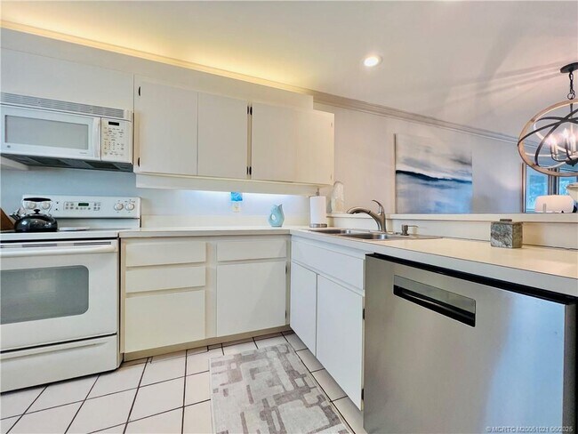 Photo - 1550 NE Ocean Blvd Unit C-204