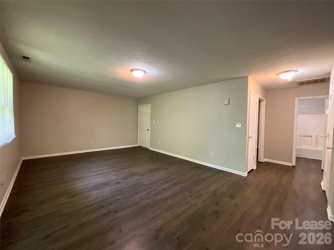 Photo - 304 Palm St Unidad 8