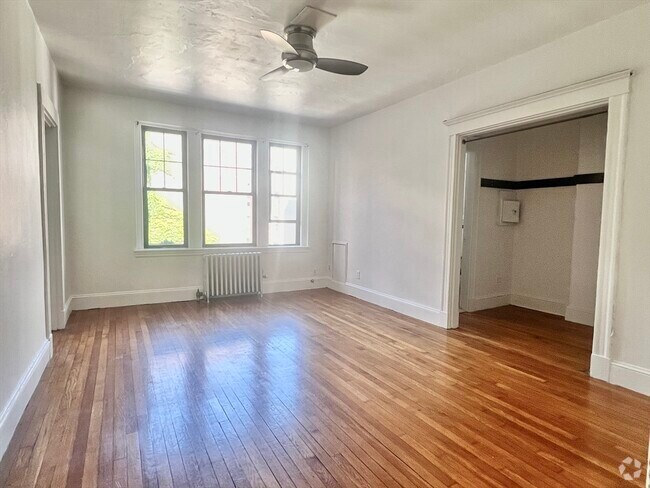 Building Photo - 62 Queensberry St Unit 309 Rental
