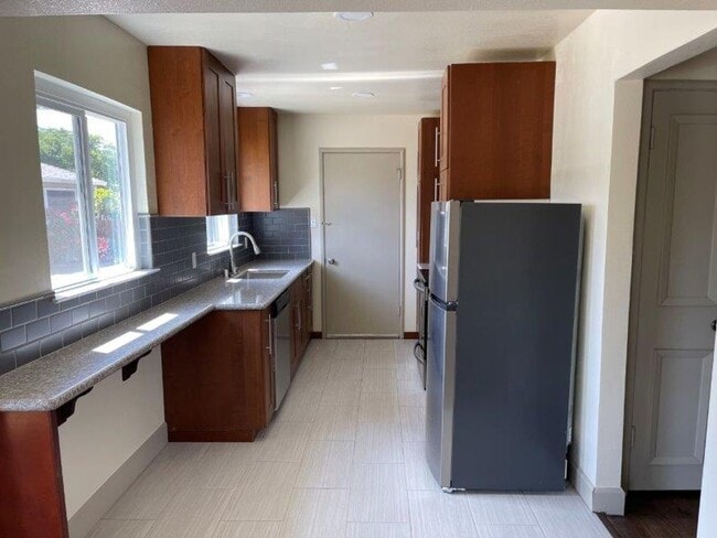 Photo - Gorgeous 2 Bedroom in Tahoe Park