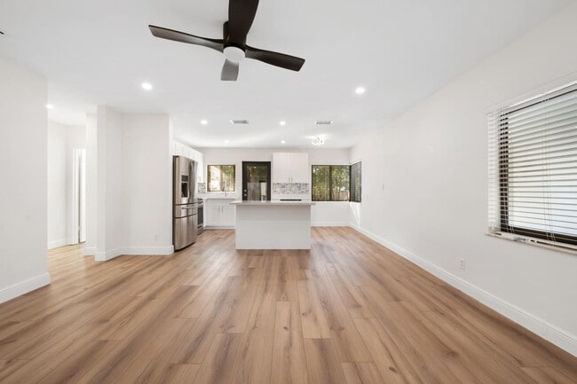 Photo - 1512 Fletcher St