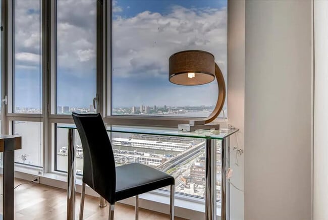 Photo - 605 W 42nd St Unit ID1016142P