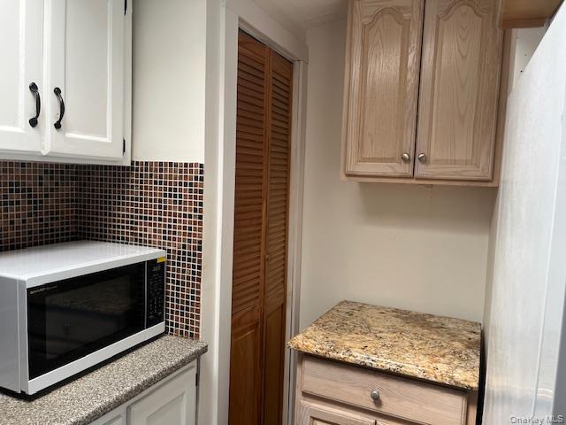 Photo - 525 Riverleigh Ave