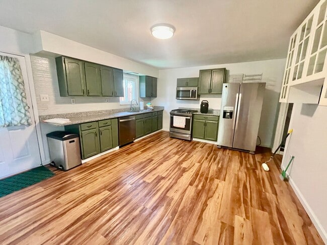 Photo - 3 Bed 1 Bath- Pittsburgh PA