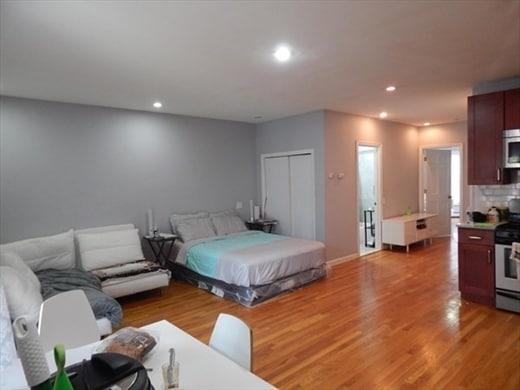Photo - 345 Meridian St Unit 2