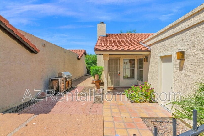 Photo - 2210 E Forge Ave