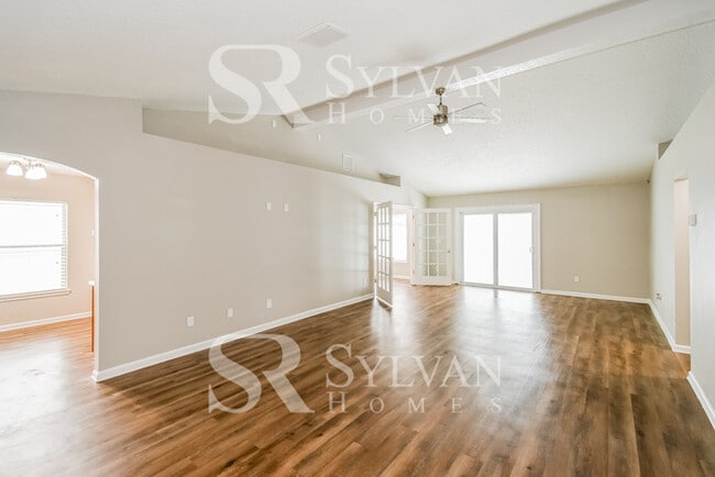 Photo - Experience the Lifestyle awaiting you!