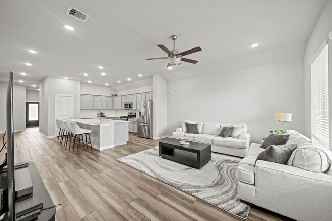Photo - 30319 Tall Fescue Dr