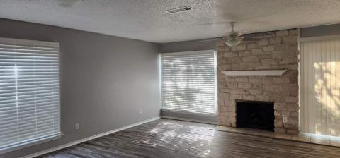 Photo - 6900 Old Quarry Ln Unit 6900