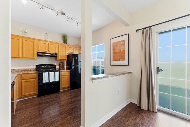 Building Photo - Battle Creek Village Townhomes