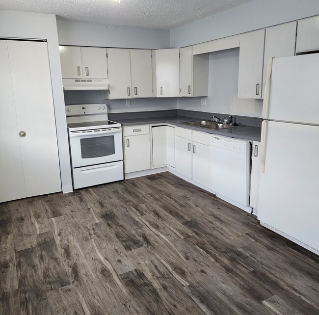 Photo - 3265 8th St Unidad #4