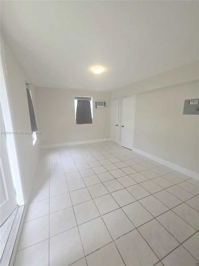 Photo - 1112 SW 11th St Unit 2