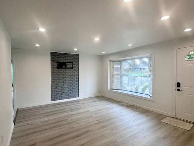 Photo - Charming 4 bedroom Rambler