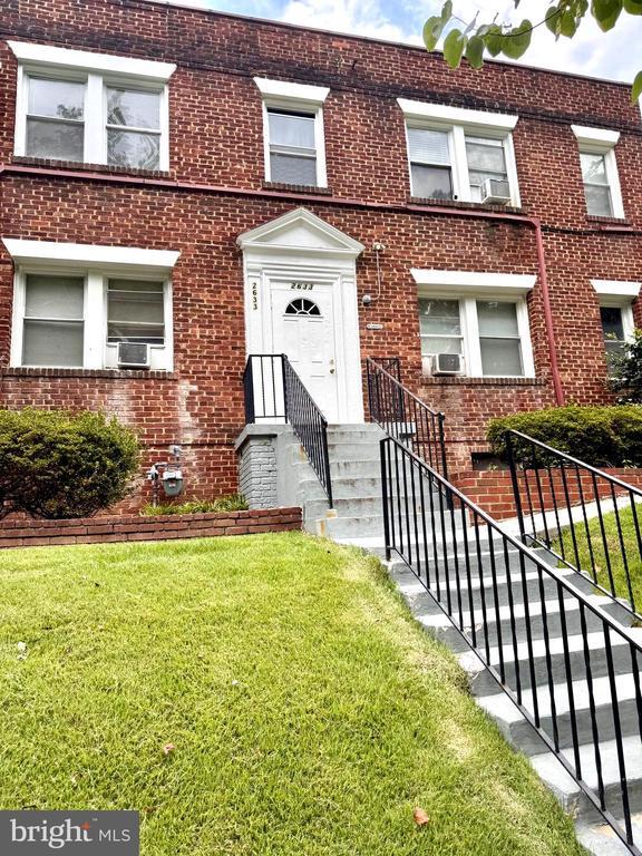 Building Photo - 2633 30th St SE Unit 2 Rental