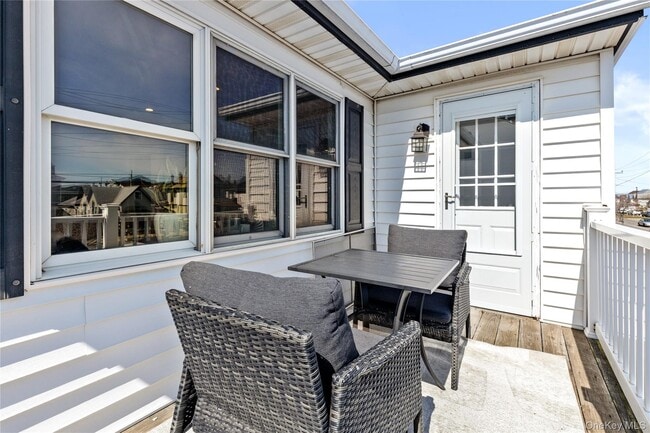 Photo - 175 Roosevelt Blvd Unit Upper